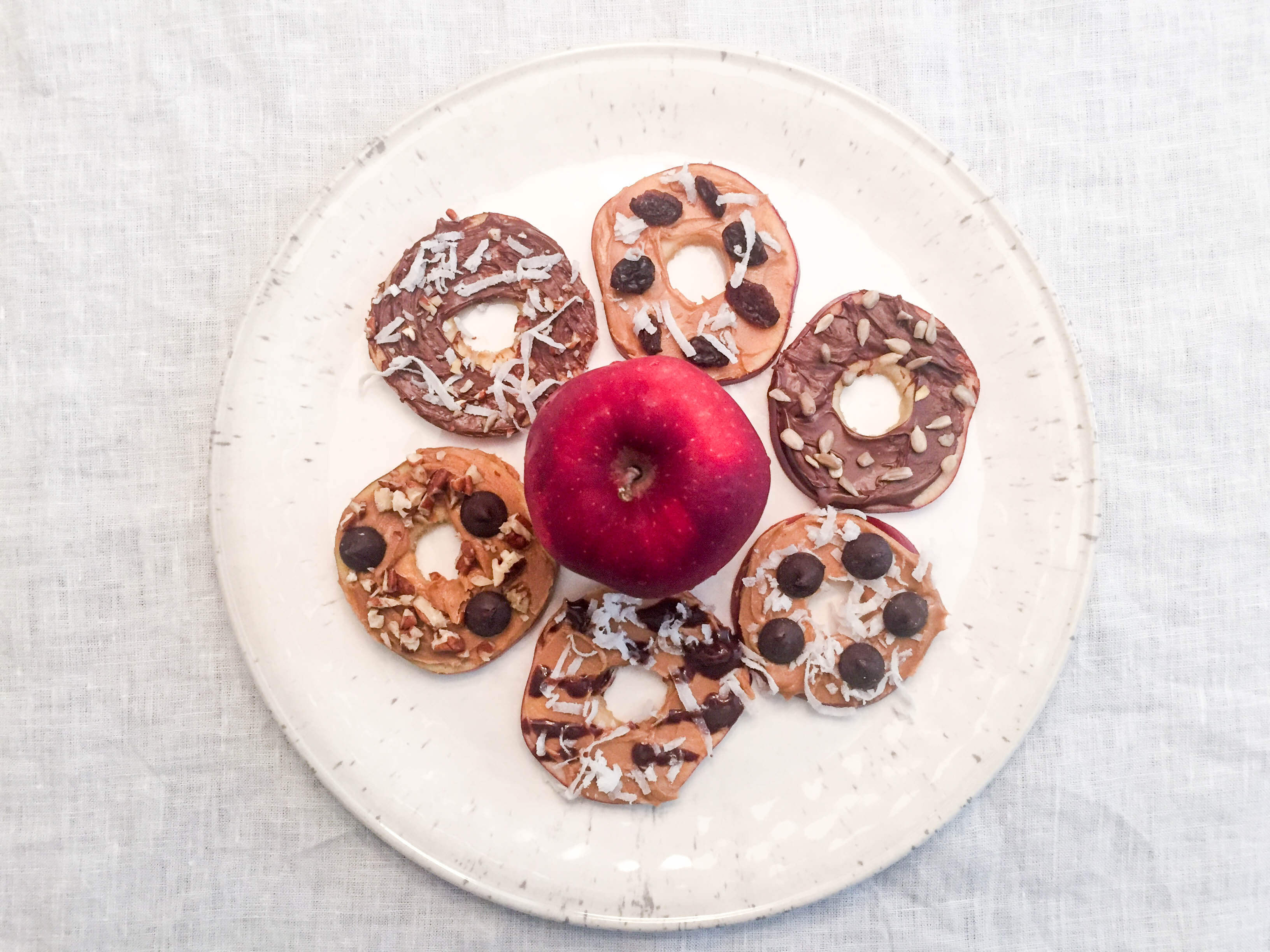 Apple Ring "Cookies" - Easy After-School Snack Ideas 